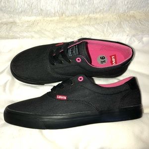 New LEVI’S STRAUSS & CO Denim Sneakers Size 9.5